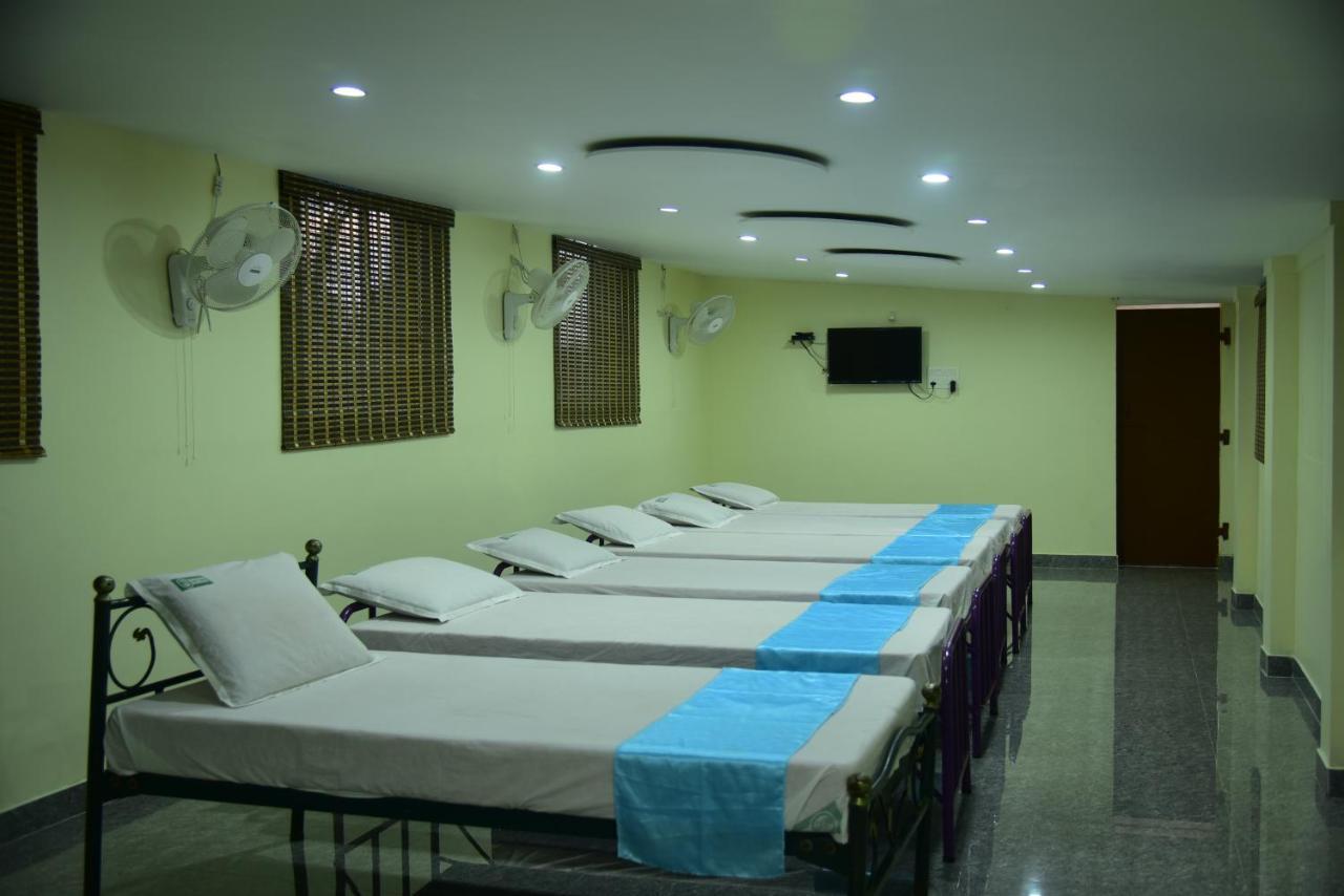 A P Guest House Puducherry Zewnętrze zdjęcie